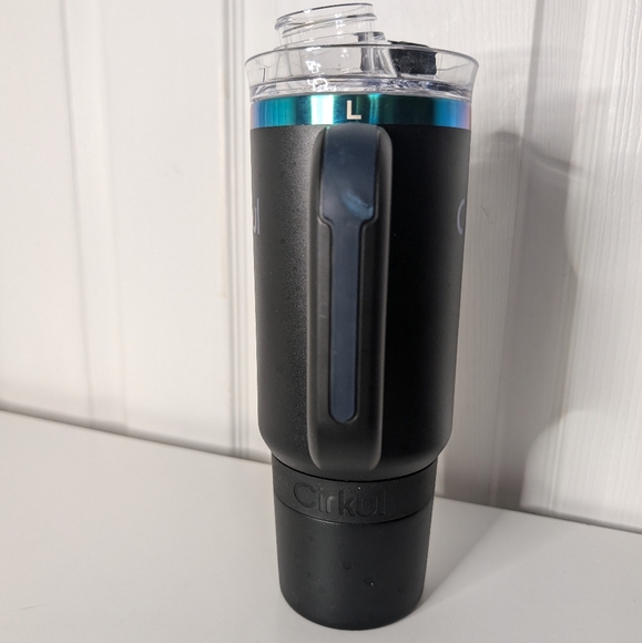 Cirkul Tumbler 30 Oz On The Go StrawSip Black Insulated Stainless Steel Handle - Picture 4 of 10